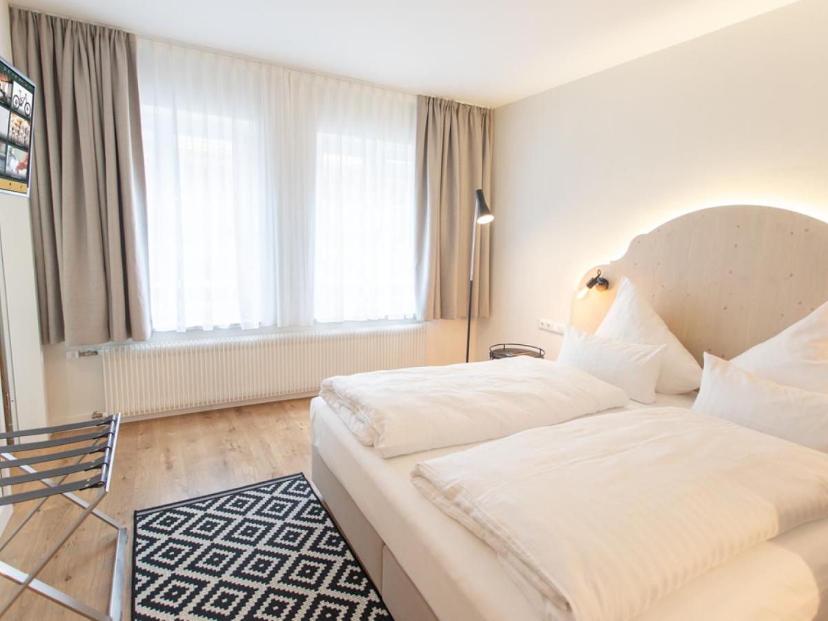 Hotel Tuchhaus フォルカッハ エクステリア 写真